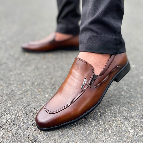 Hedgez Pure Leather Brown Shoe - 432