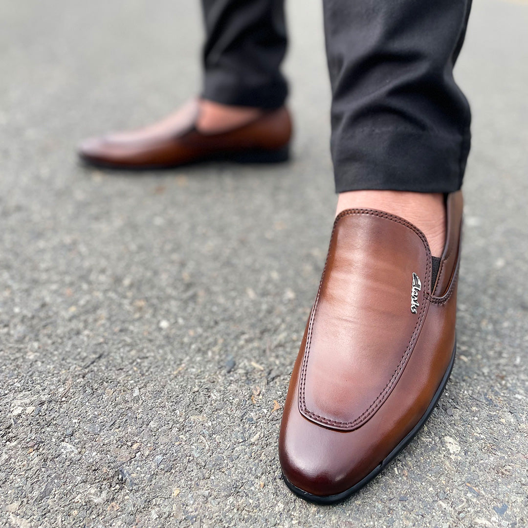 Hedgez Pure Leather Brown Shoe - 432