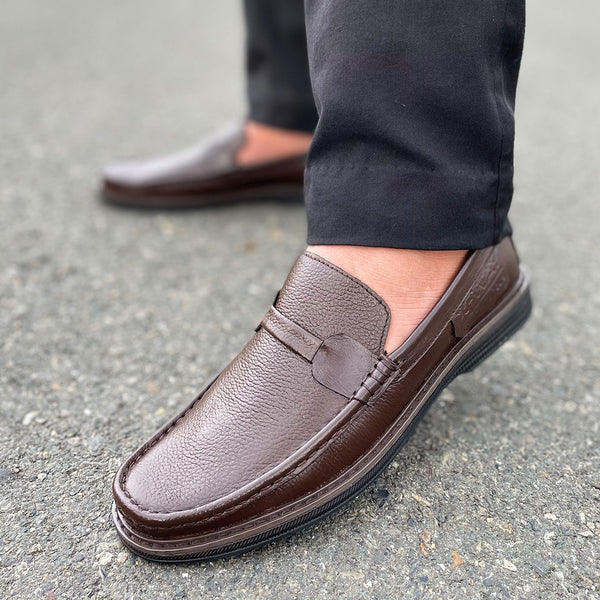 Hedgez Pure Leather Brown Mild Grip Shoe - 434
