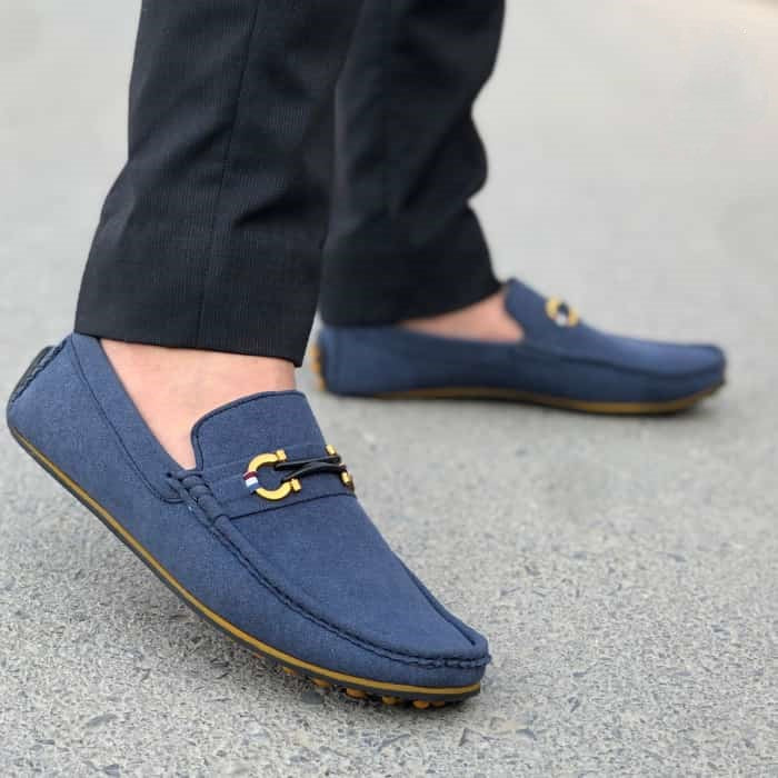 Hedgez Hand Stitch Suede Classic Loafer-8035