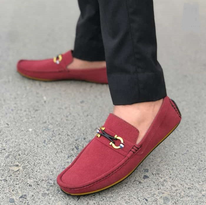 Hedgez Hand Stitch Suede Loafer-8038