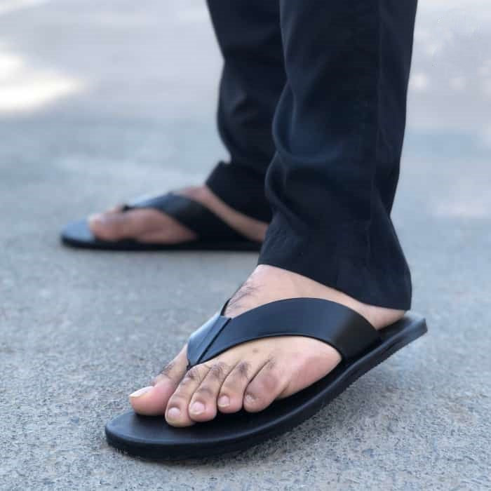 Hedgez Premium Leather Handmade Classic Slipper-CH14