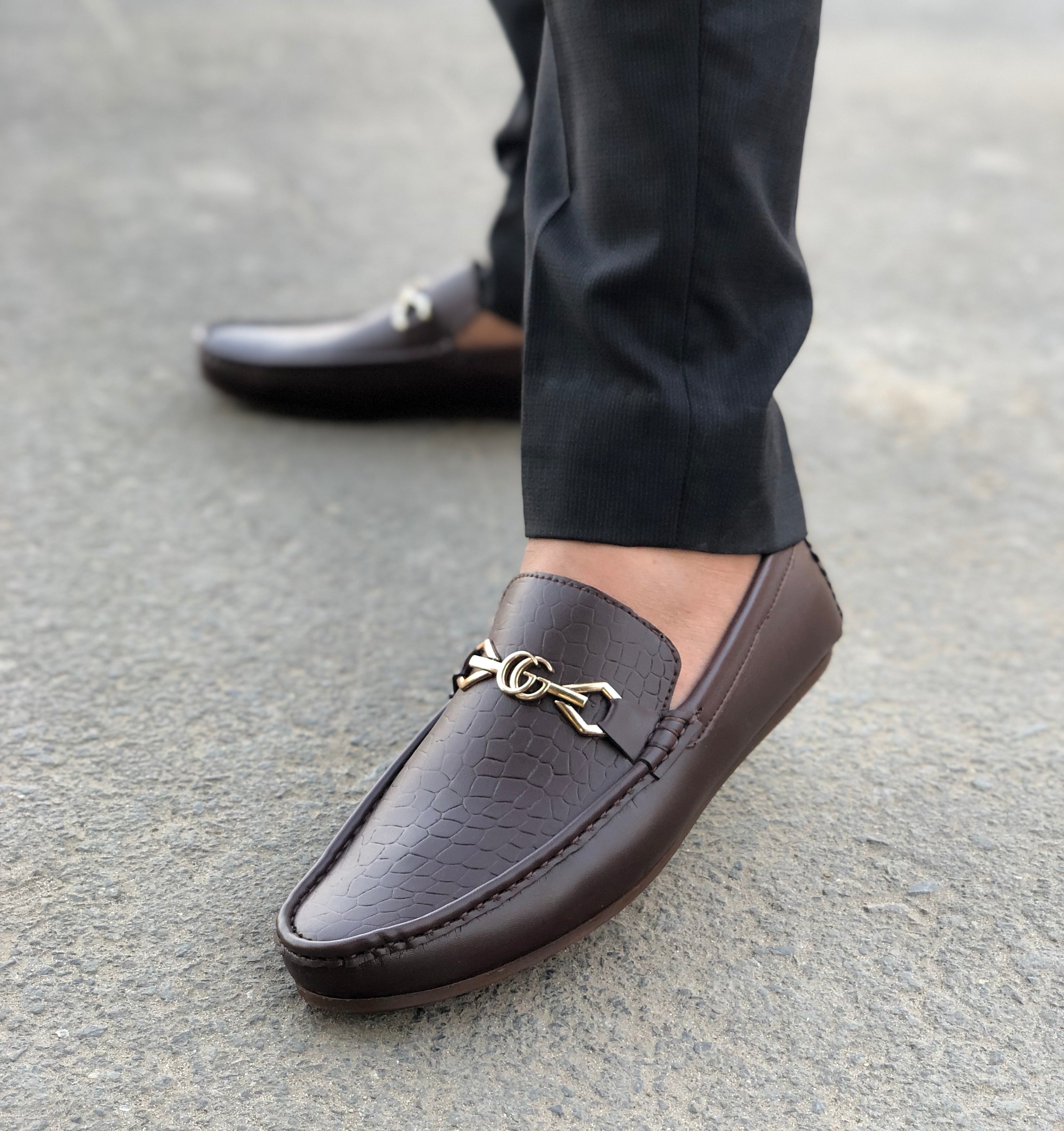 Hedgez Hand Stitch GC Brown Loafer-8034